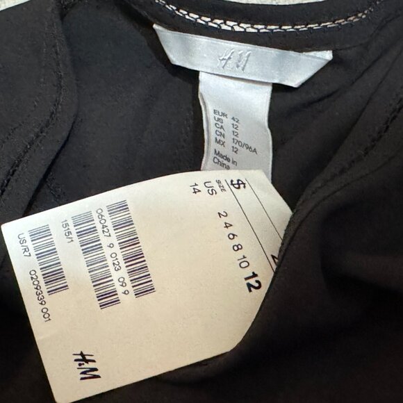 H&M, Lightweight Chiffon Flutter Sleeve Blouse, Black, 12 - Picture 12 of 14